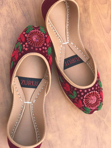 Maroon Handmade Leather Khussa – Elegant Embroidered Design by Zuruf