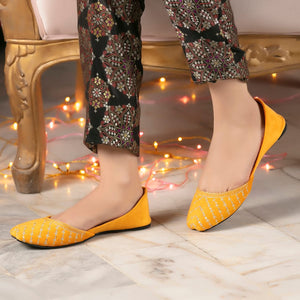 Cultural Handmade Leather Khussa – Pakistani Heritage Footwear