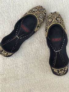 Artisan Leather Khussa – Crafted for Everyday Elegance