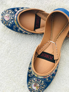 Premium Handmade Leather Khussa for Women – Traditional & Elegant