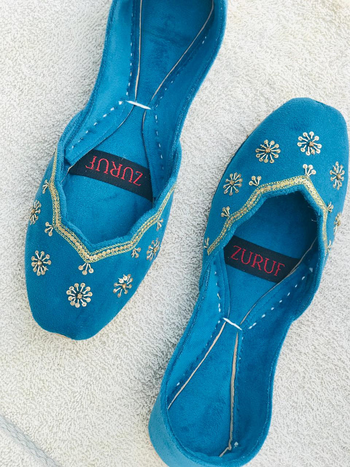 Artisan Made Pure Leather Khussa – Timeless Pakistani Footwear
