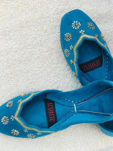 Artisan Made Pure Leather Khussa – Timeless Pakistani Footwear