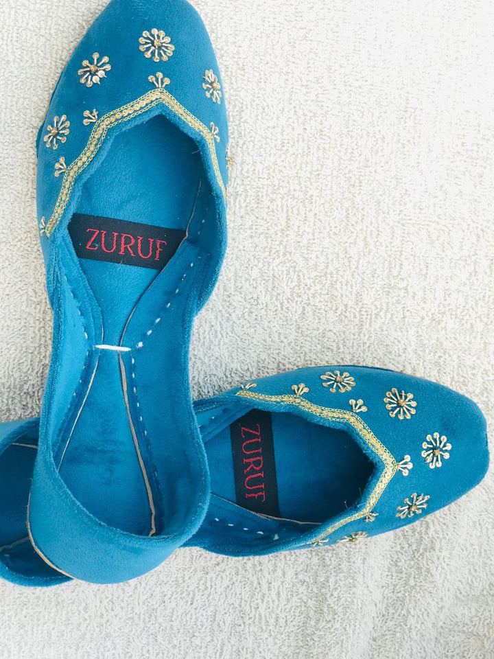 Artisan Made Pure Leather Khussa – Timeless Pakistani Footwear